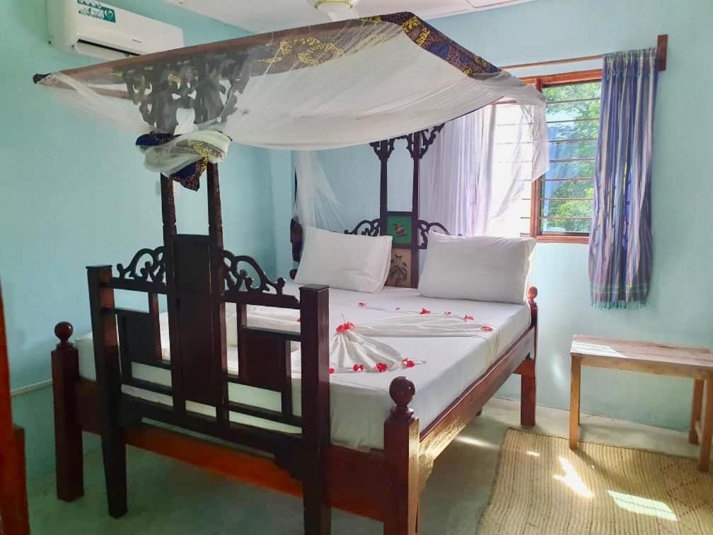 Mustapha' S Place Bwejuu Kültér fotó